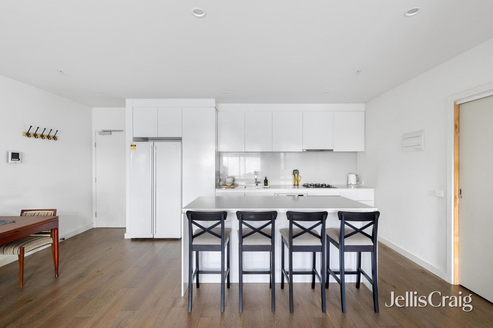 103/31 Grimshaw Street, Greensborough image 3
