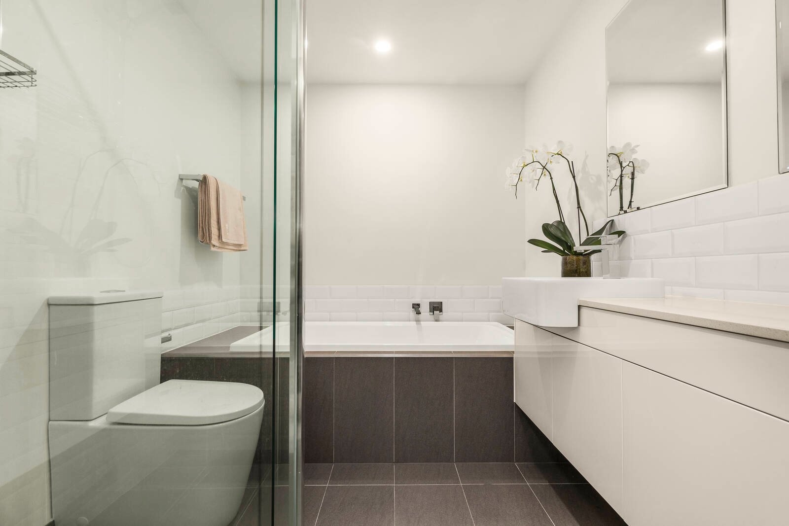 Property Gallery Thumbnail 10