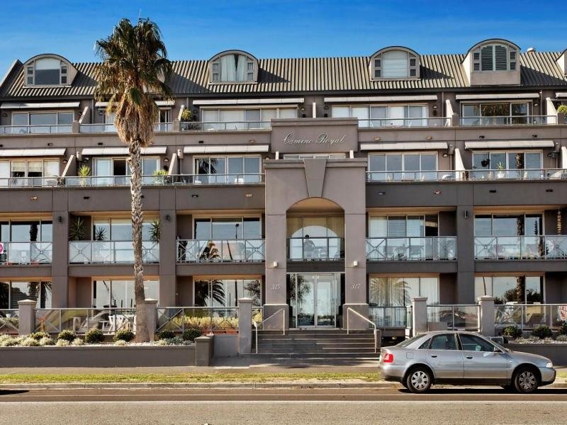 103/315 Beaconsfield Parade, St Kilda West image 9