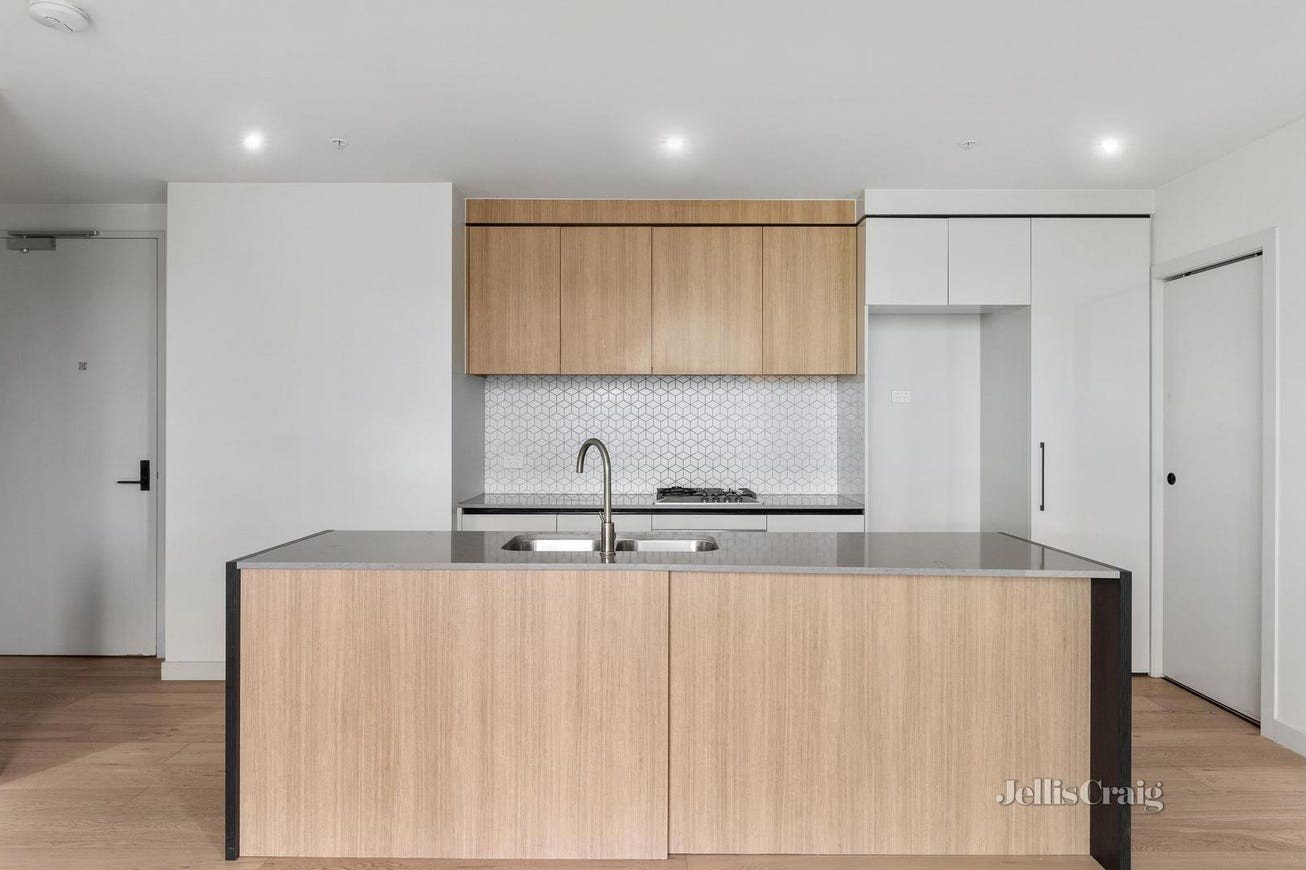 103/340 Whitehorse Road, Balwyn image 2