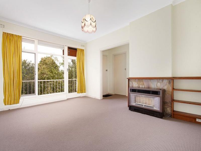 10/34 Weir Street, Balwyn image 2