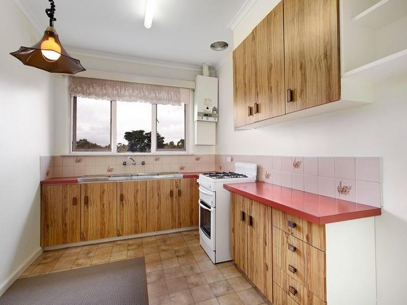 10/34 Weir Street, Balwyn image 3
