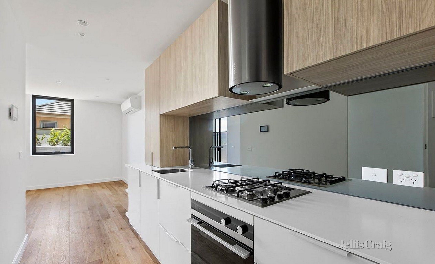 103/437 Bay Street, Brighton image 2