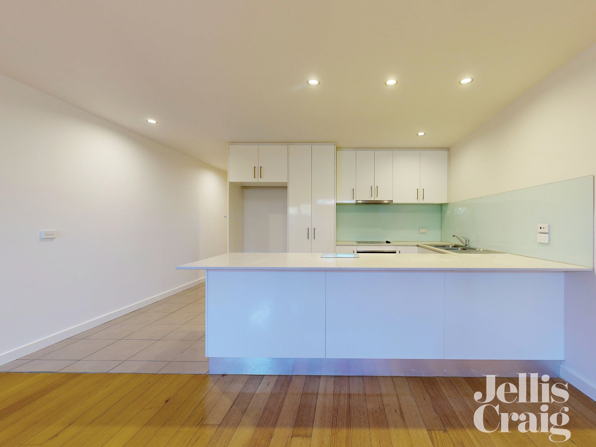 103/455 Macaulay Road, Kensington image 3