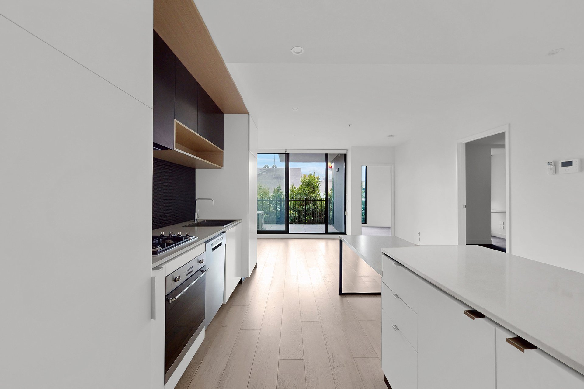 103/5-7 Nepean Highway, Elsternwick image 3