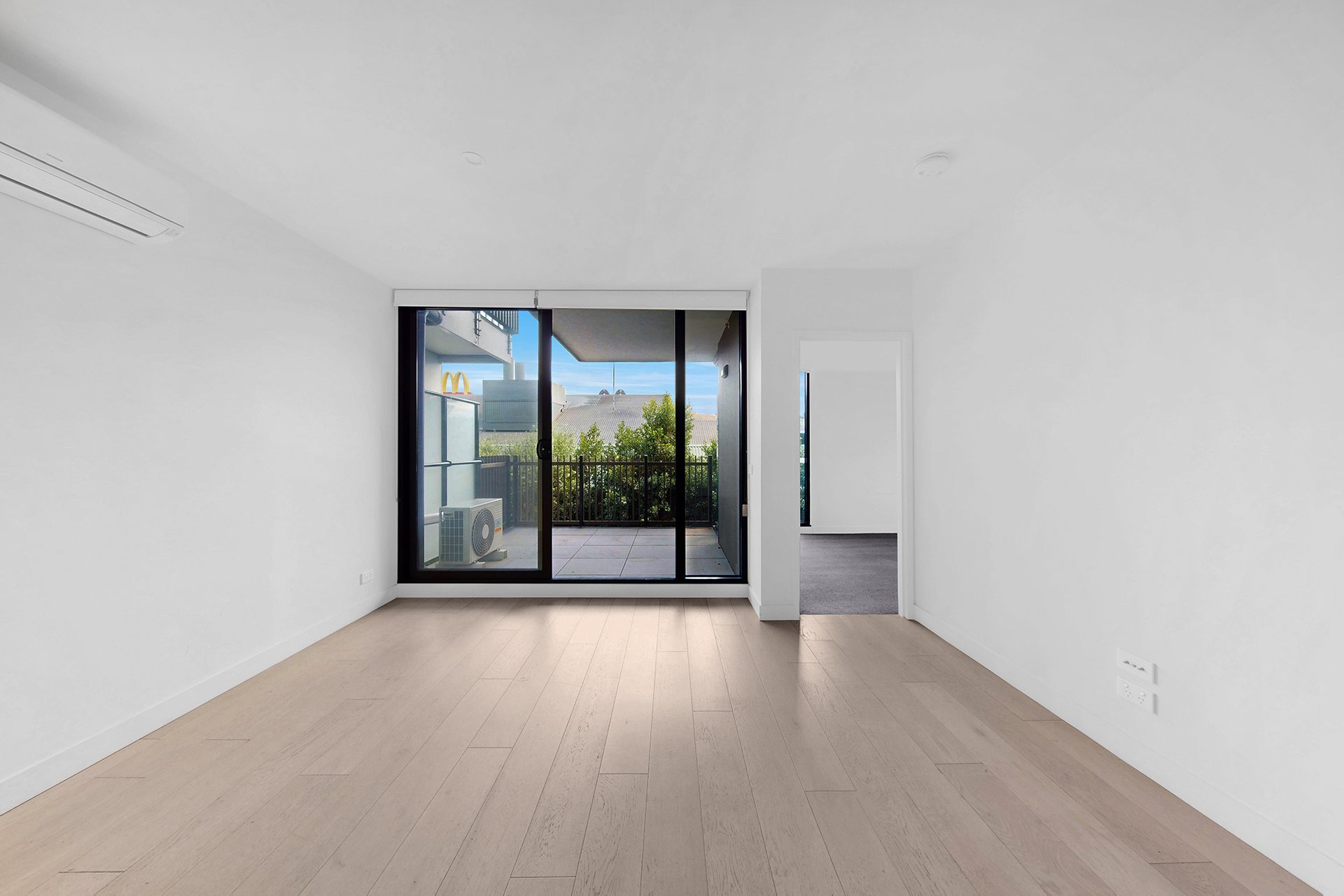 103/5-7 Nepean Highway, Elsternwick image 4