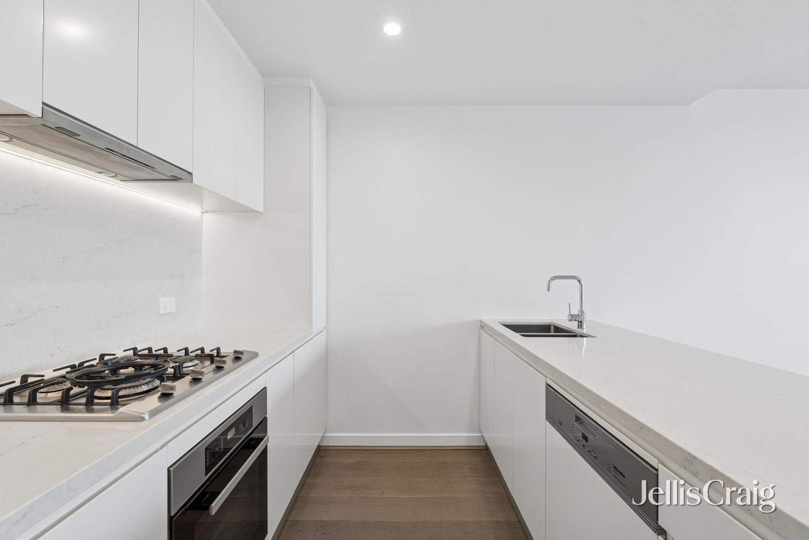 103/5 Hanke Road, Doncaster image 2