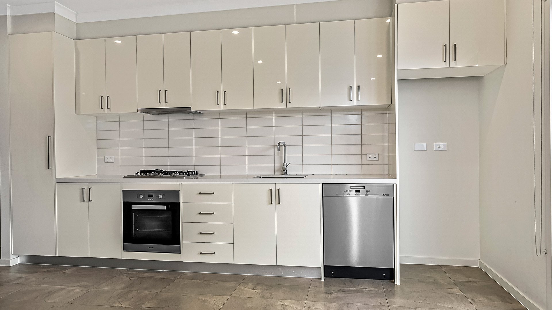 103/525 Whitehorse Road, Surrey Hills image 3
