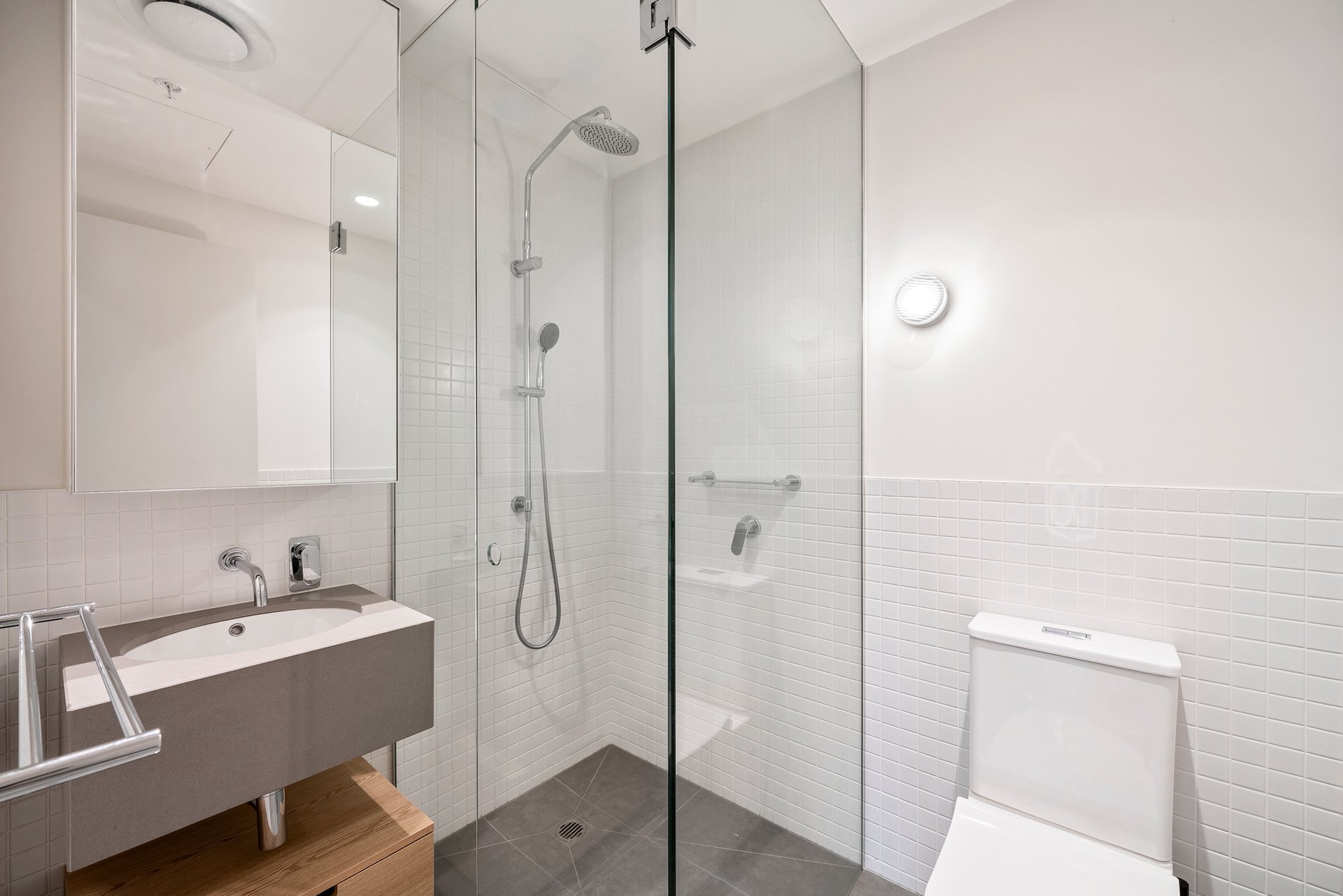 Property Gallery Thumbnail 9