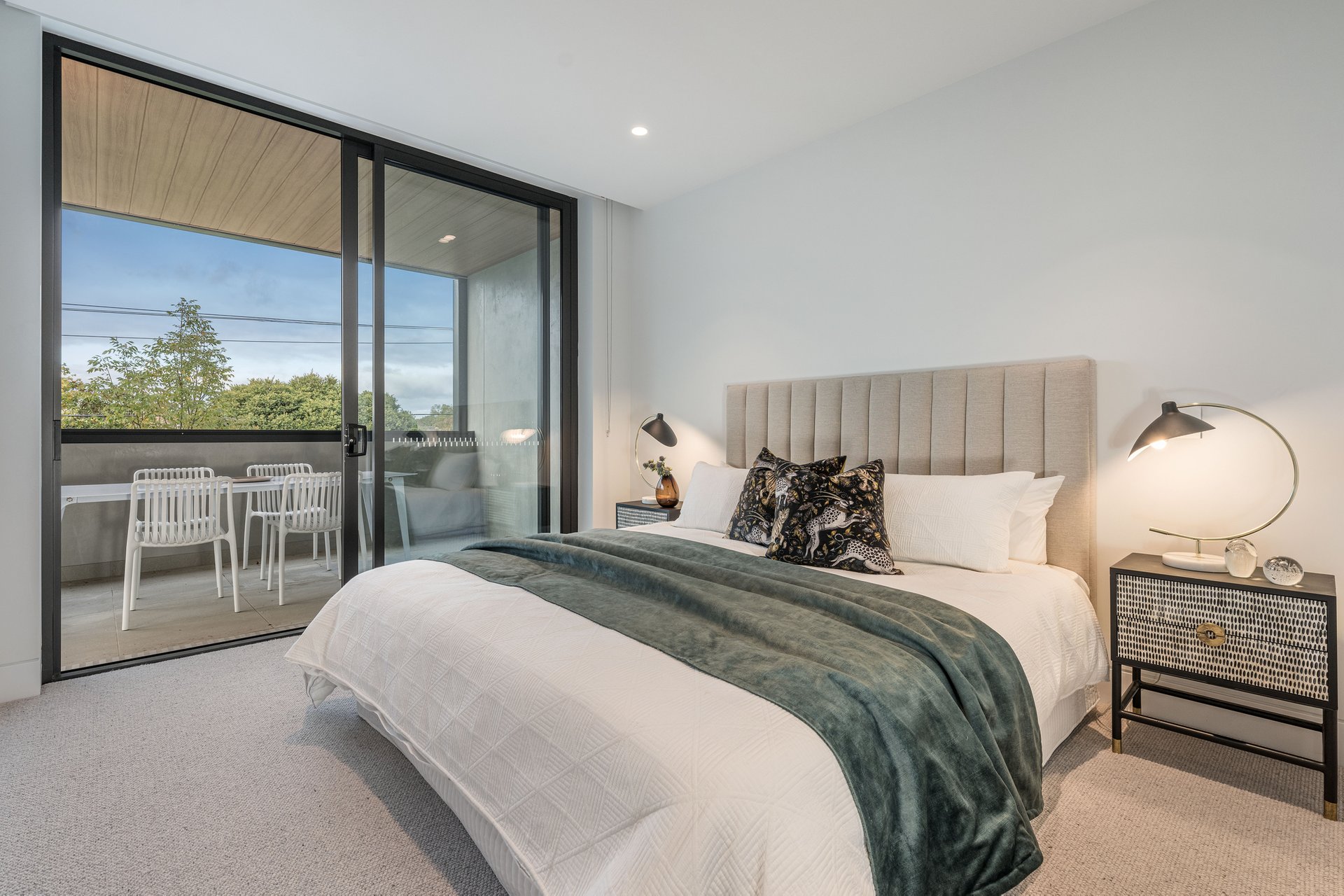 Property Gallery Thumbnail 11