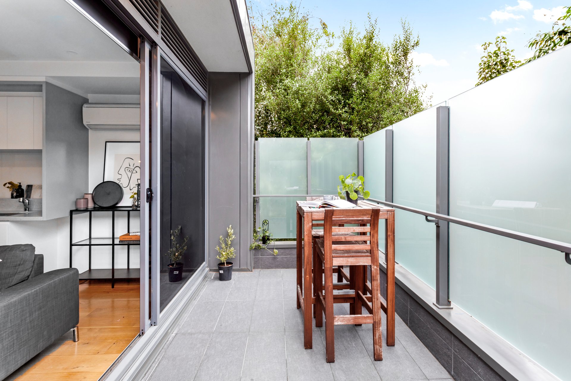 Property Gallery Thumbnail 3