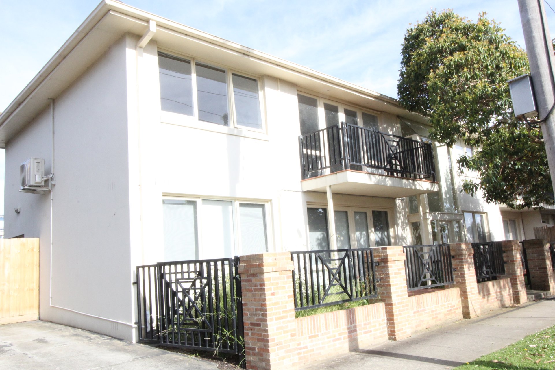 Property Gallery - Main Image