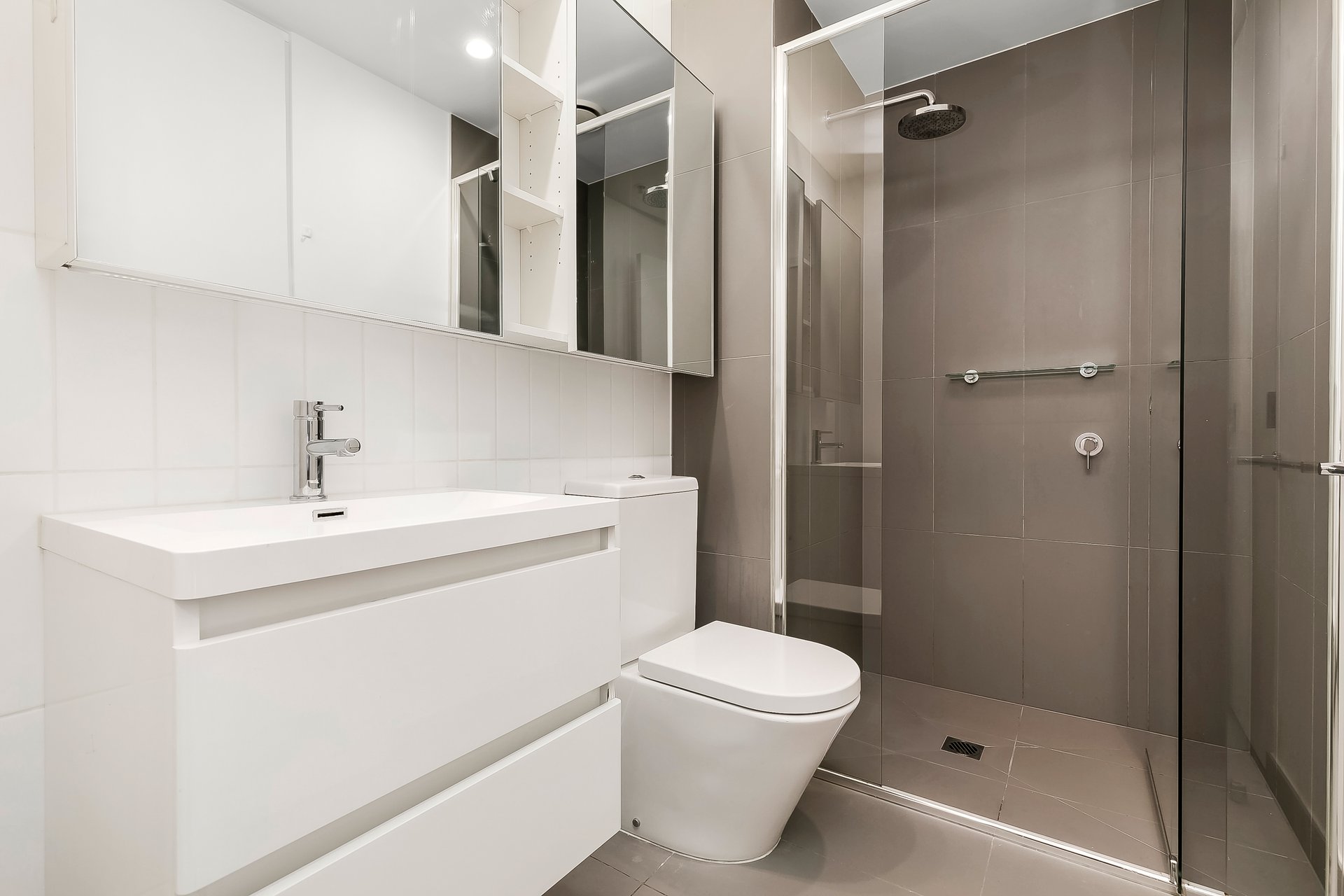 Property Gallery Thumbnail 4