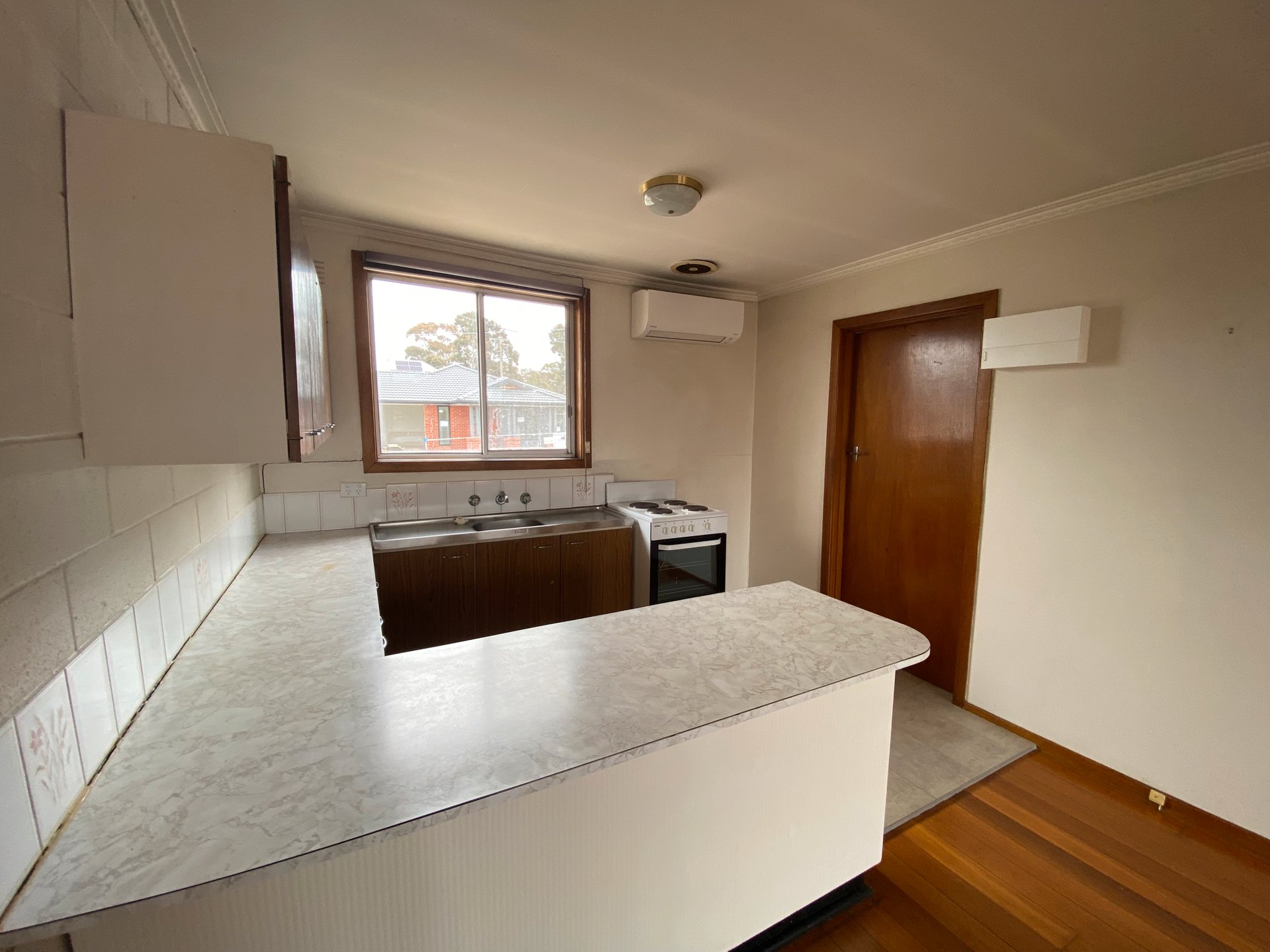 10/38-40 Pride Avenue, Hamlyn Heights image 6