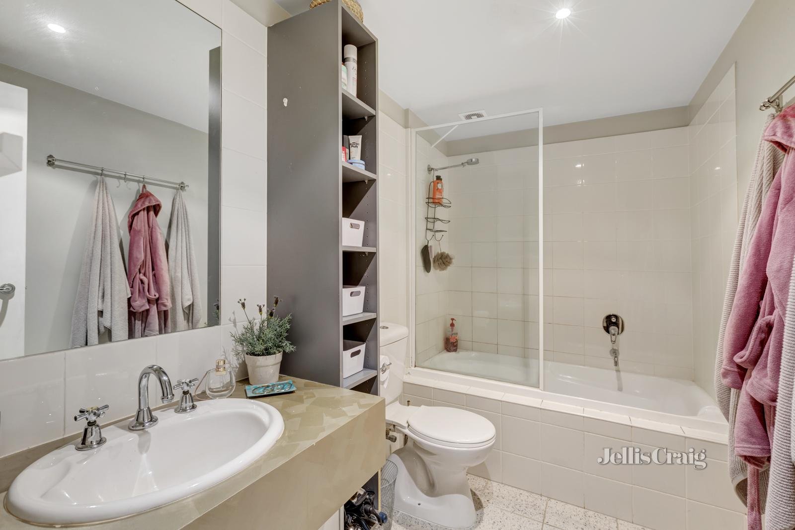 103/8 Howard Street, Richmond image 9