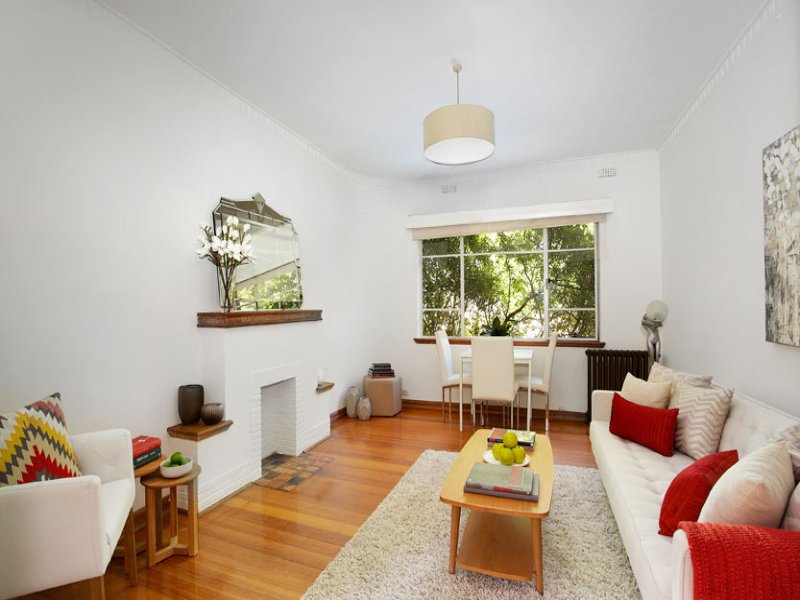 10/38 Mitford Street, Elwood image 2