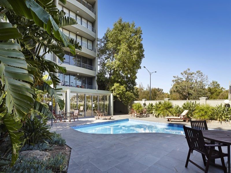 103/81 Queens Road, Melbourne image 2