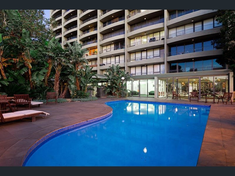 103/81 Queens Road Road, Melbourne image 2