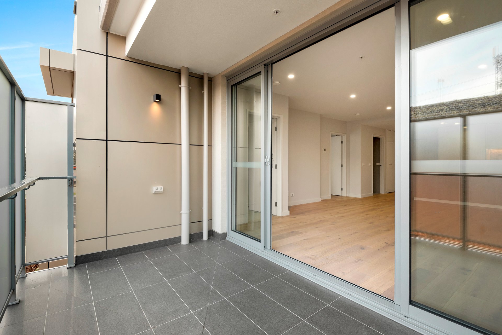 Property Gallery Thumbnail 6