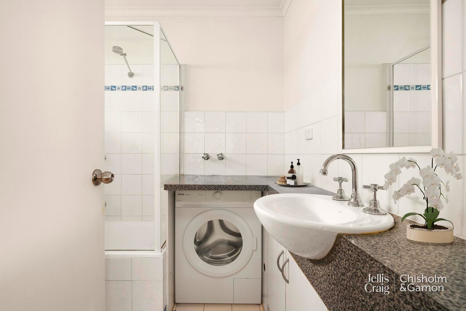 10/39 Byron Street, Elwood image 5