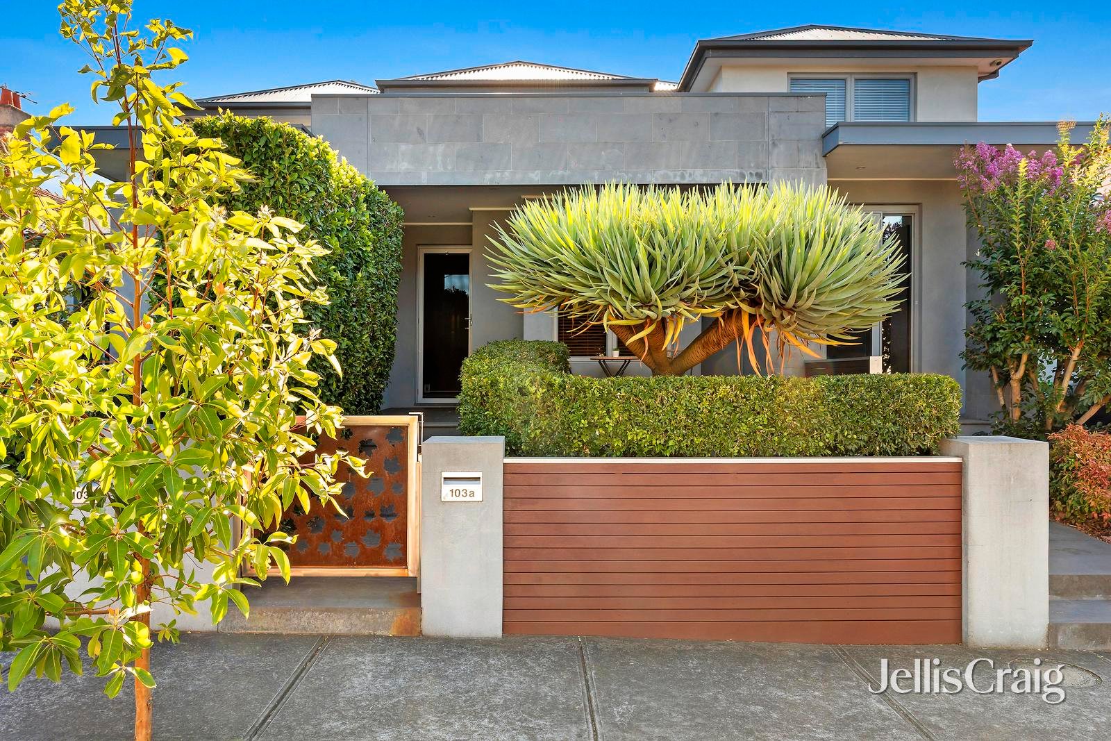 103A Mcpherson Street, Essendon image 1