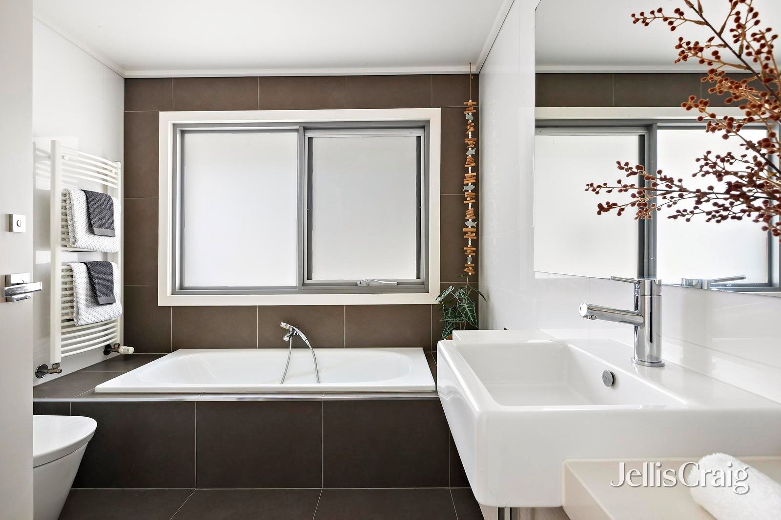 103A Mcpherson Street, Essendon image 13