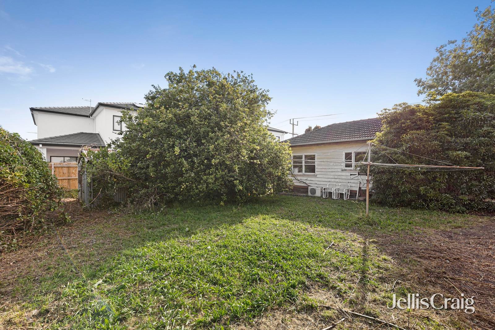 104 Bogong Avenue, Glen&nbsp;Waverley image 11