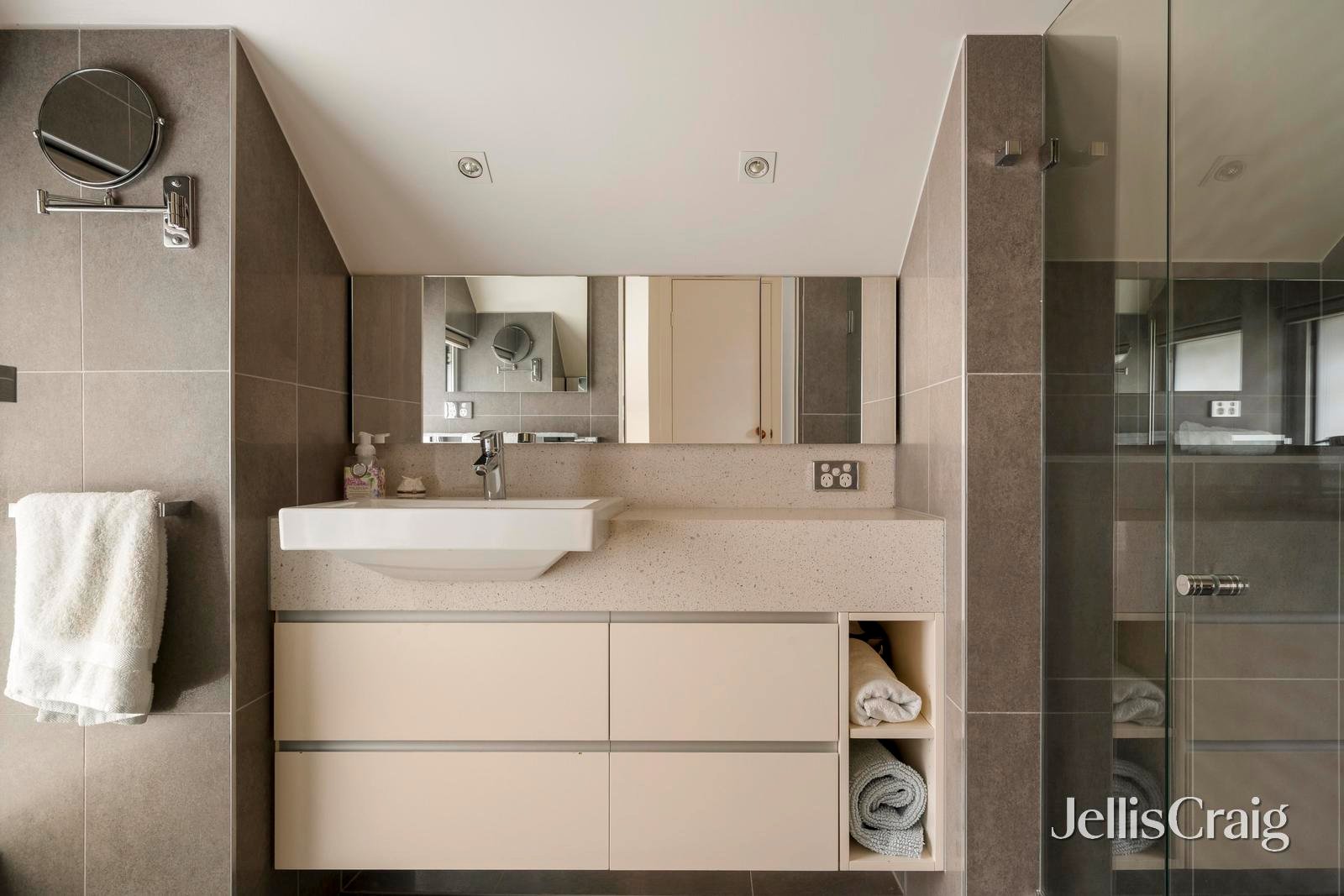 104 Harold Street, Middle Park image 12