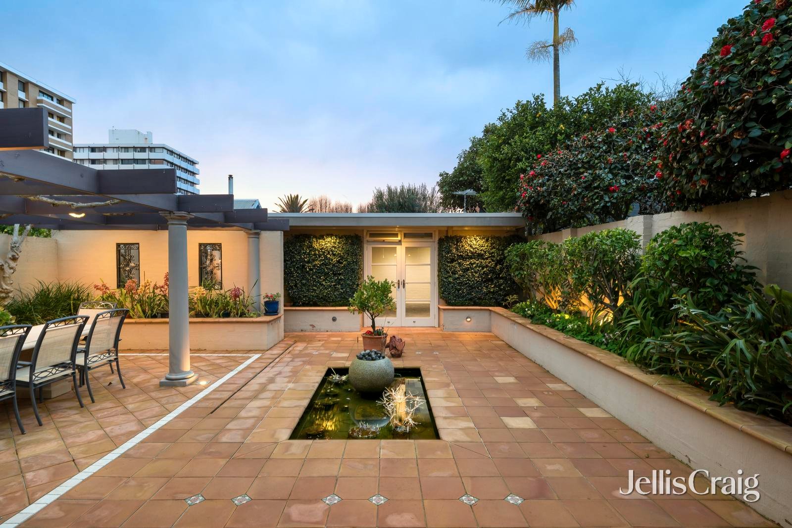 104 Harold Street, Middle Park image 2