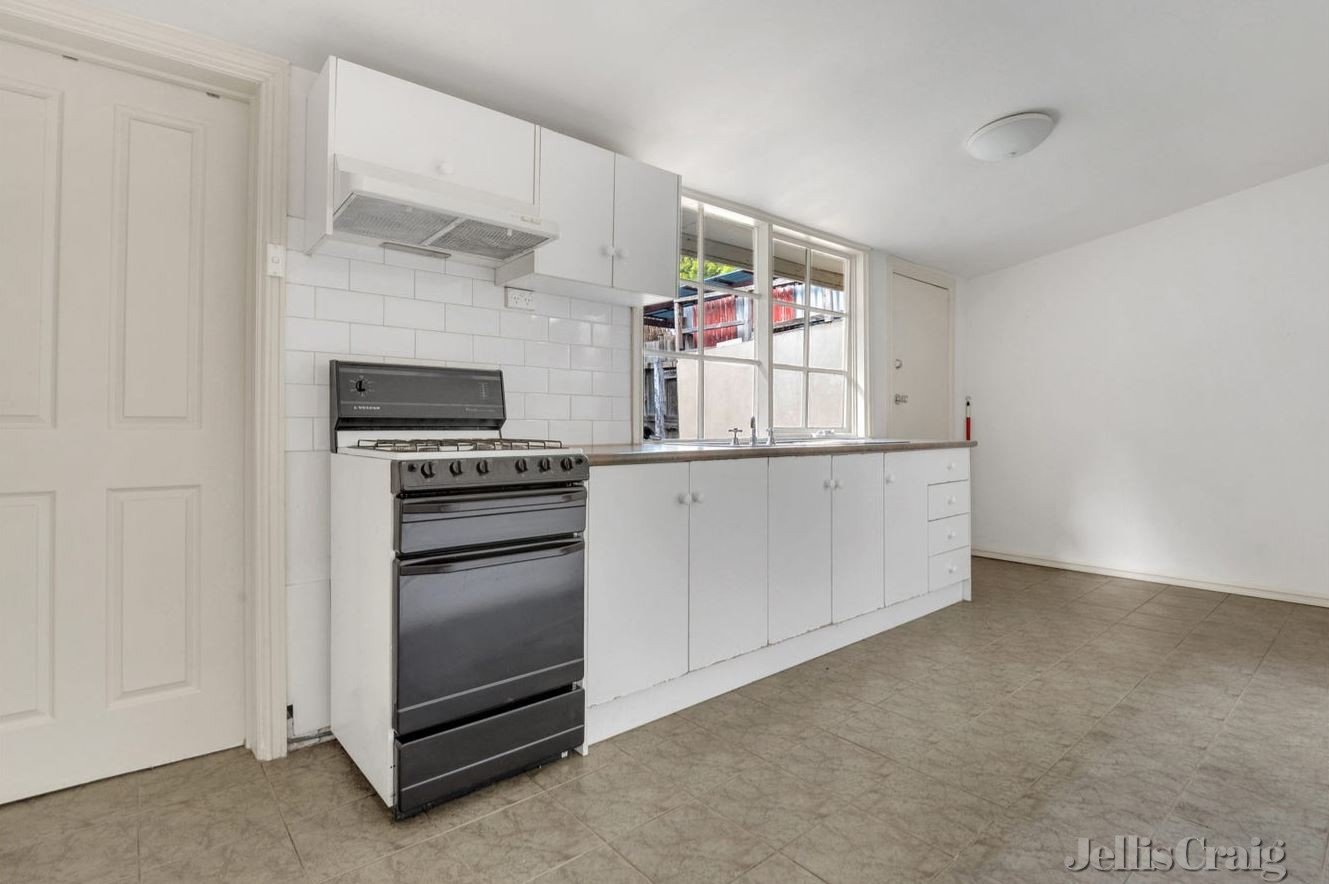 104 Helen Street, Northcote image 2