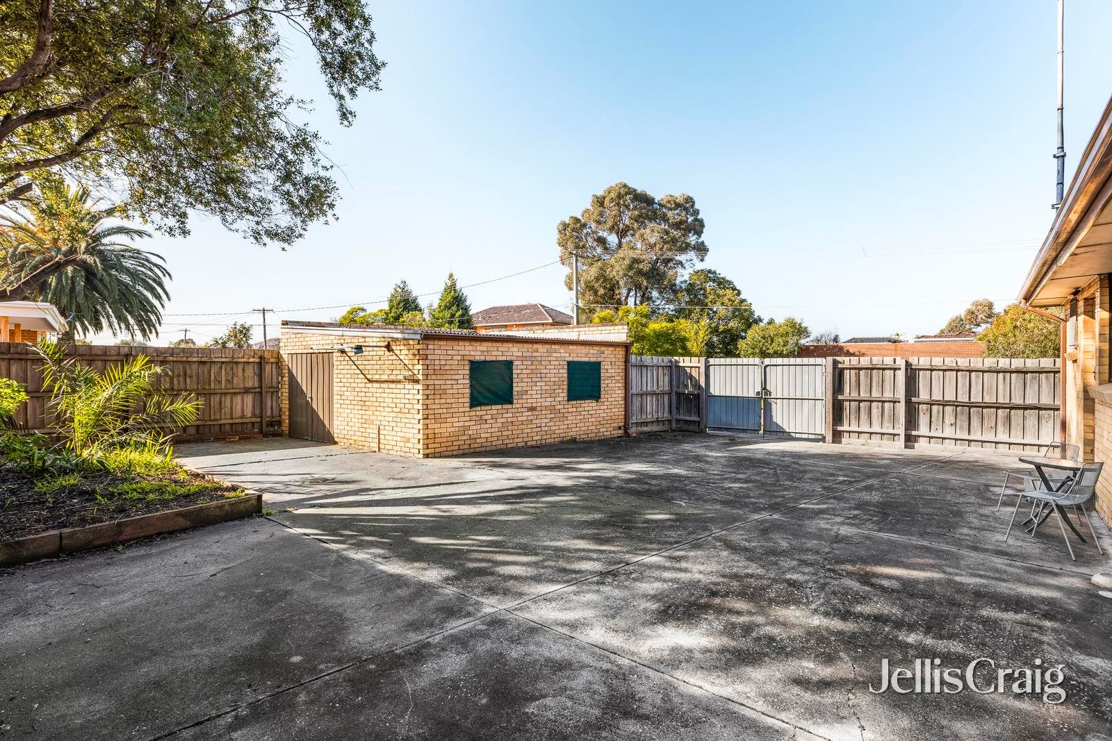 104 Hughes Parade, Reservoir image 10
