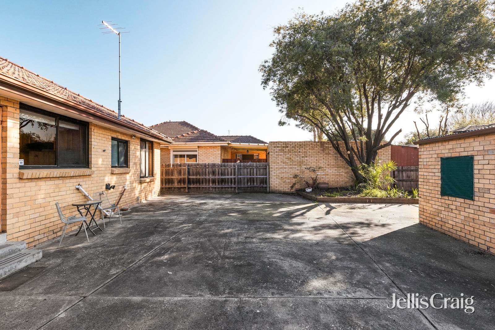 104 Hughes Parade, Reservoir image 11