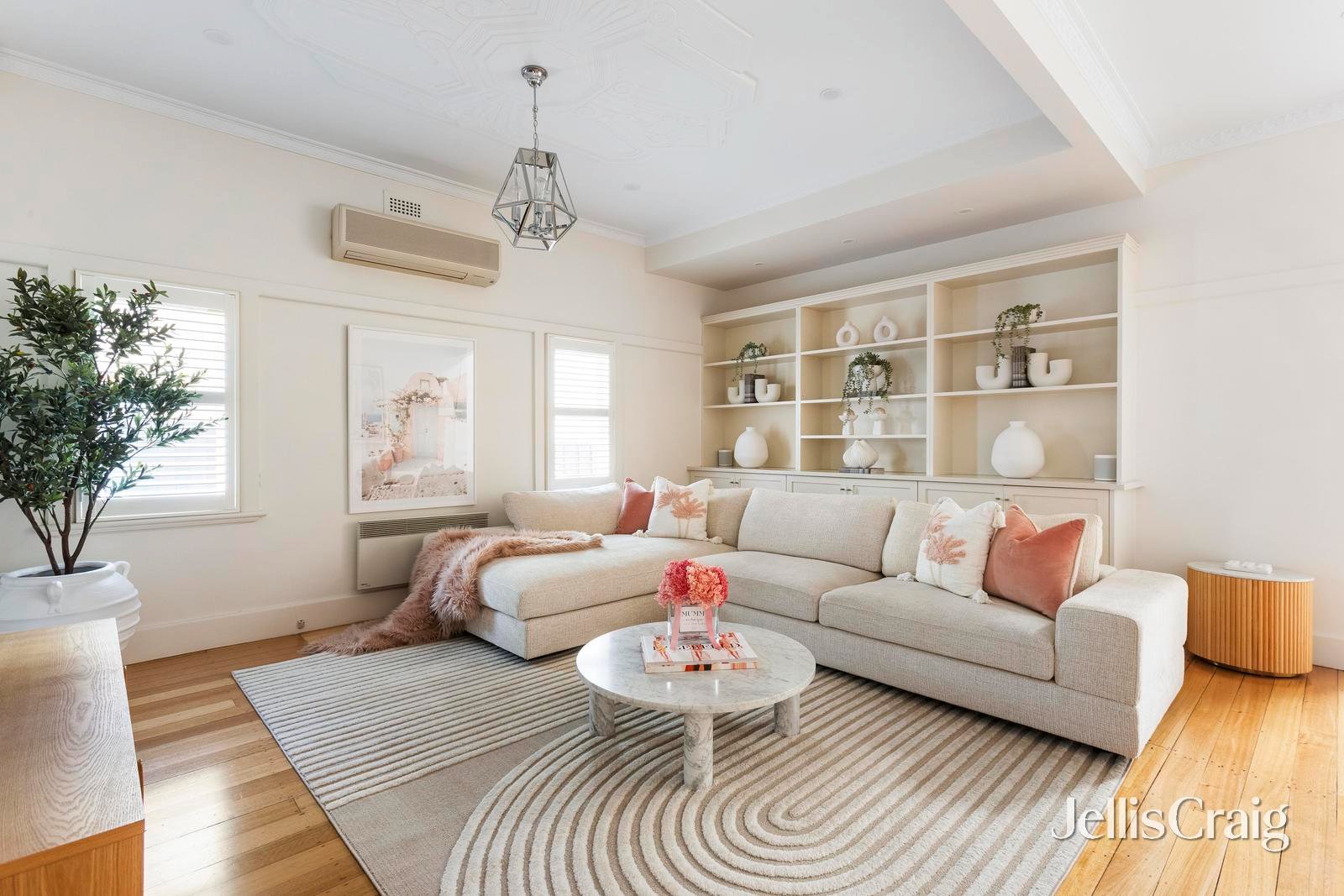 104 Linacre Road, Hampton image 7