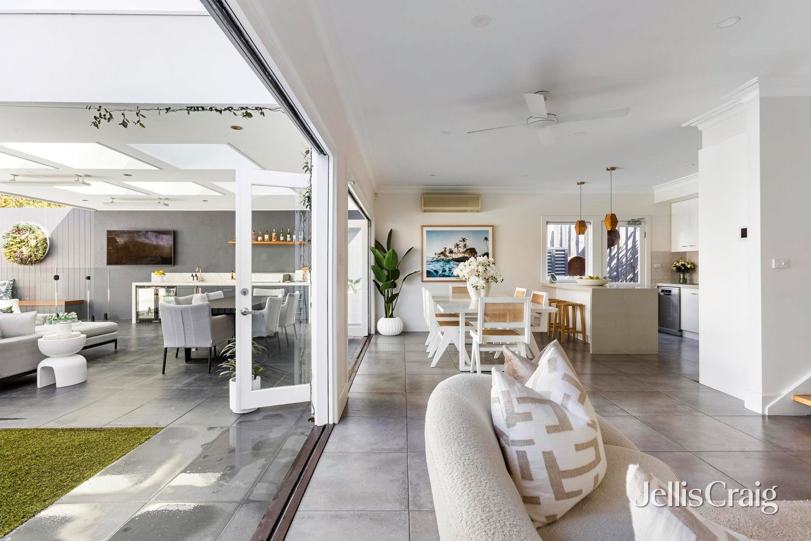 104 Linacre Road, Hampton image 9