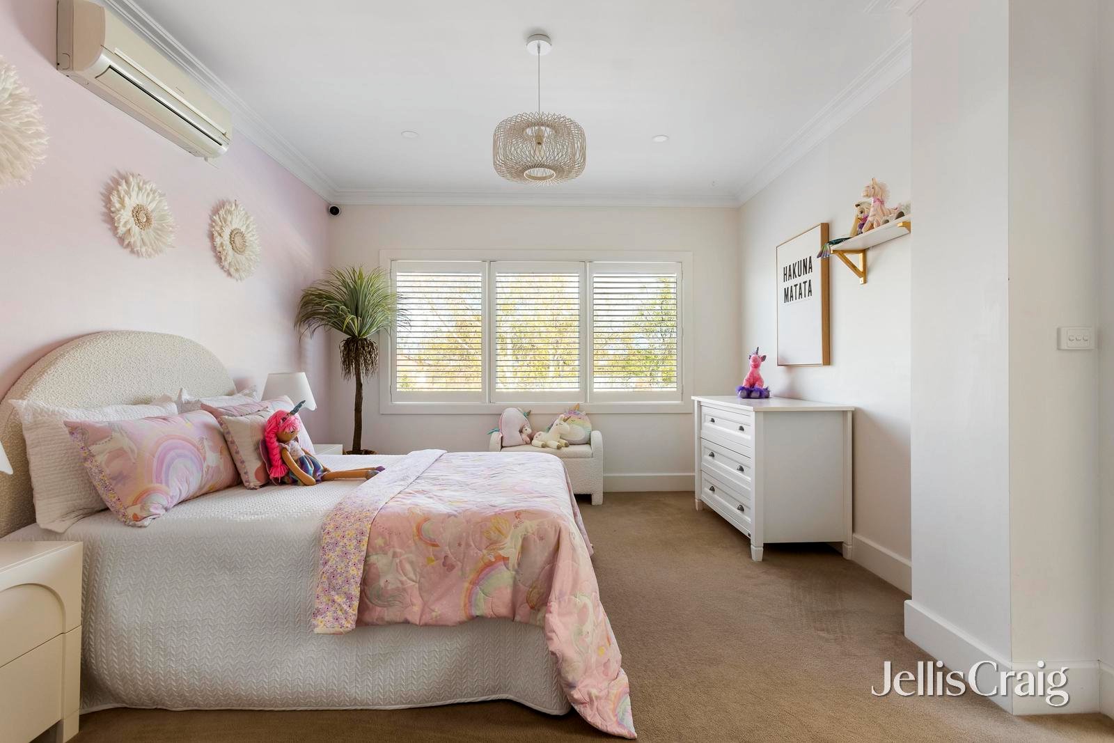 104 Linacre Road, Hampton image 13