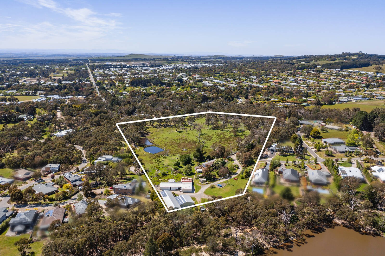 104 Melton Road, Gisborne Vic 3437