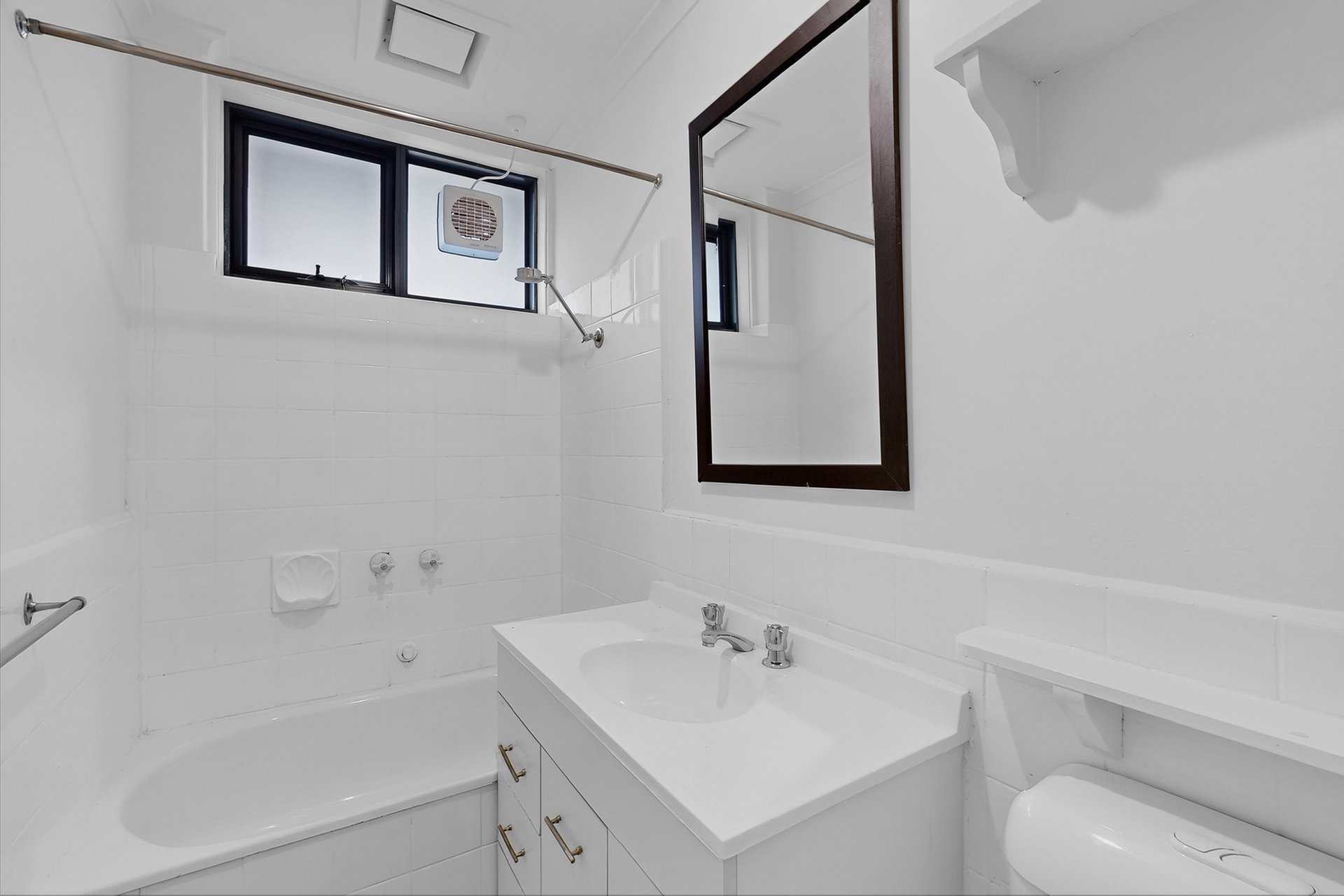 10 / 4 Normanby Street PRAHRAN