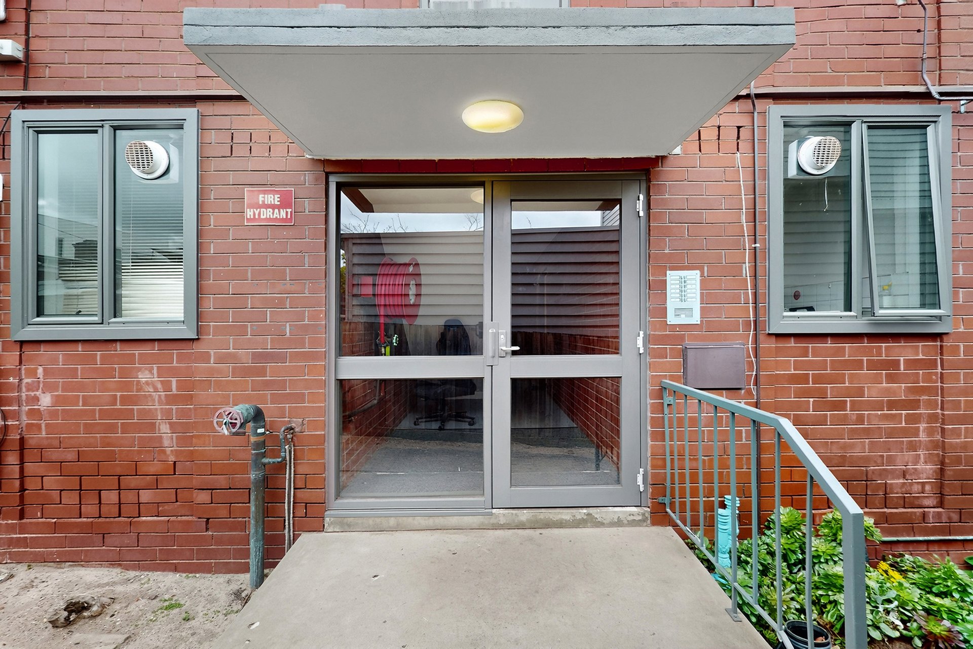 10 / 4 Normanby Street PRAHRAN