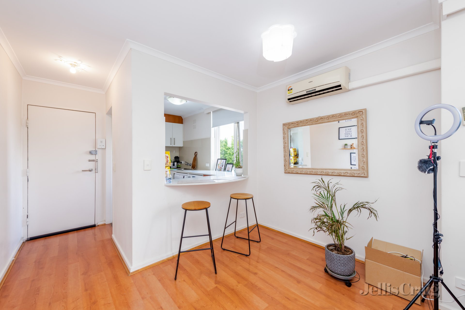 10/4 Powell Street, South&nbsp;Yarra image 2