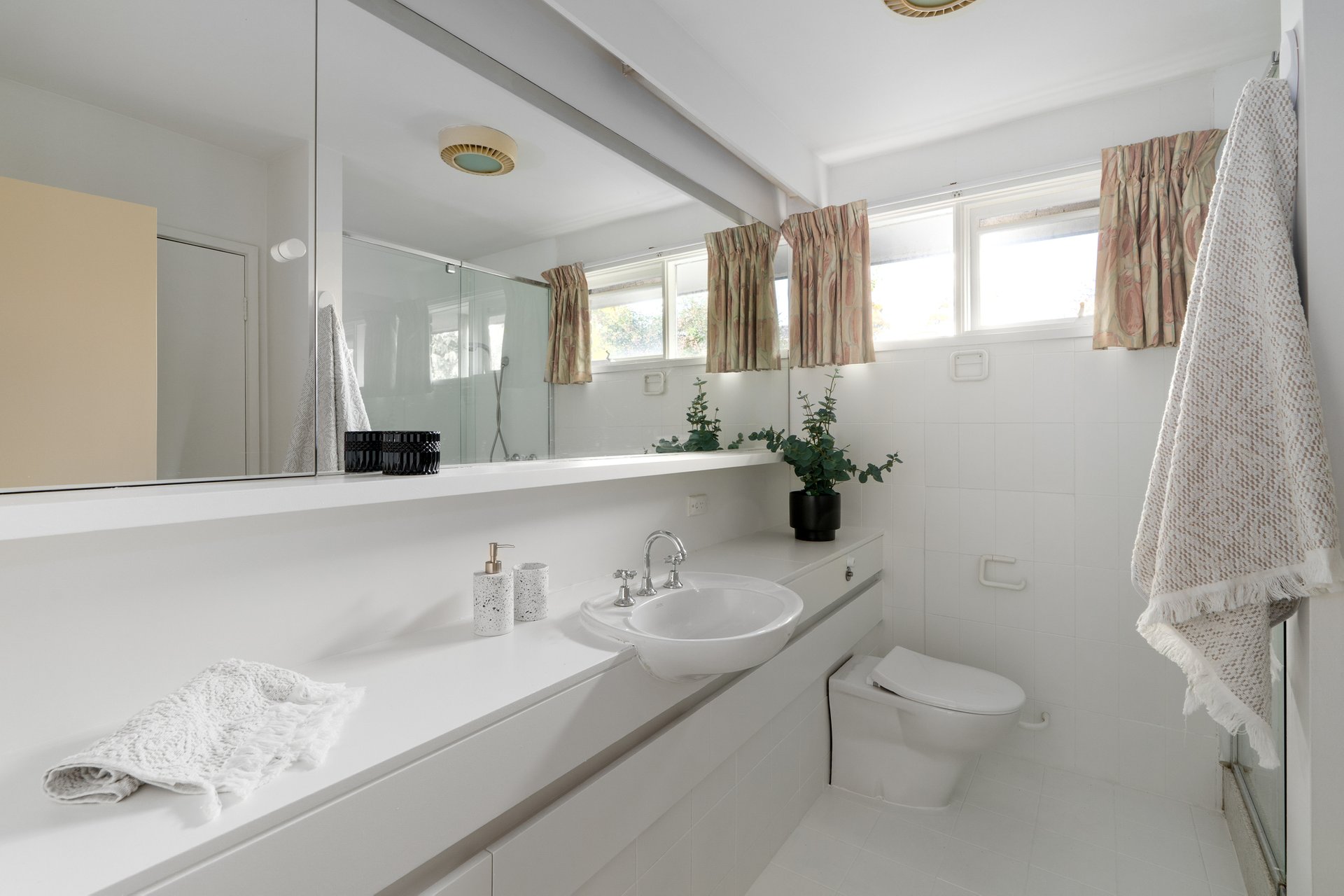 Property Gallery Thumbnail 13