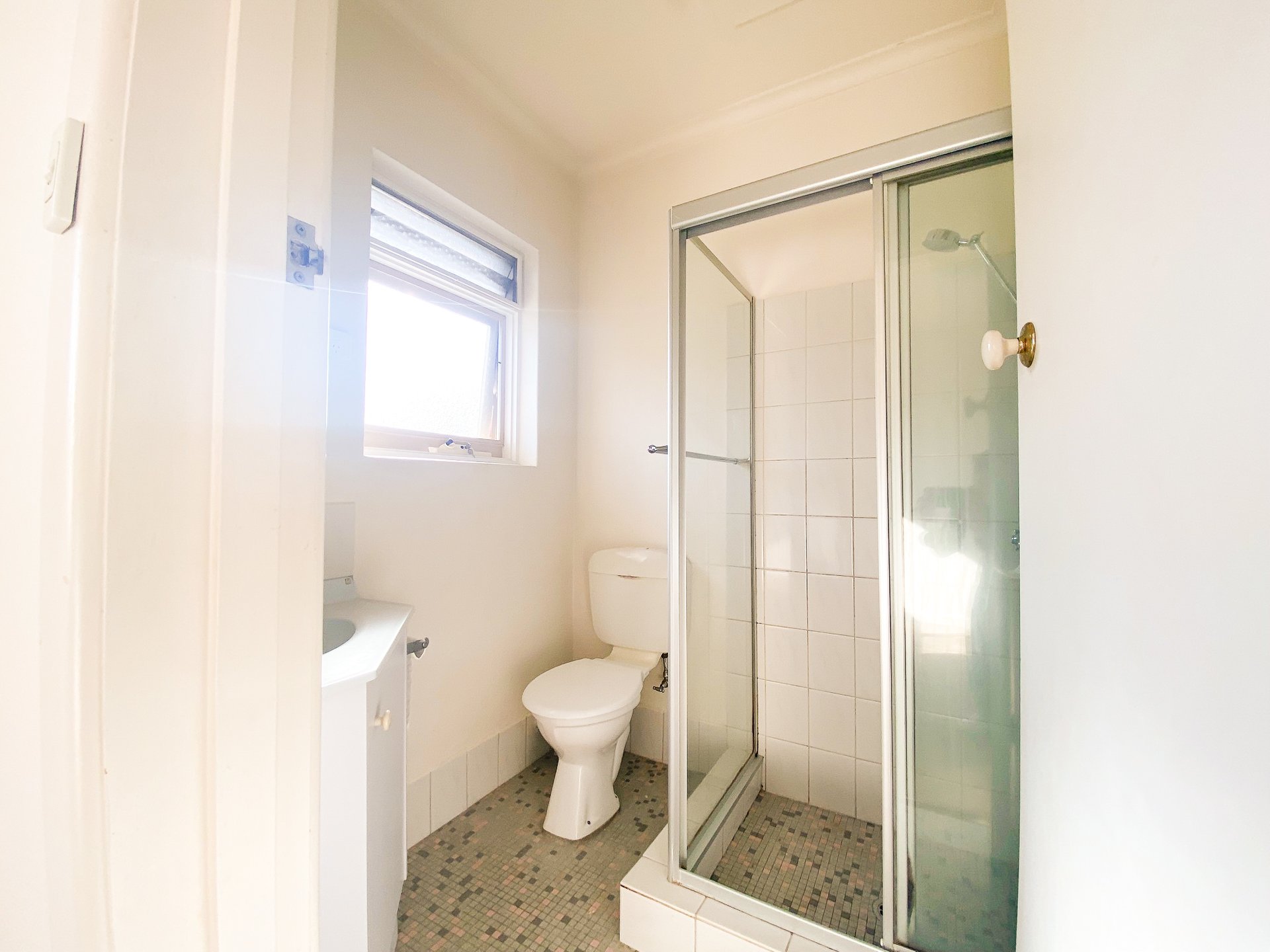 10 / 4 Rosedale Avenue GLEN HUNTLY, VIC 3163