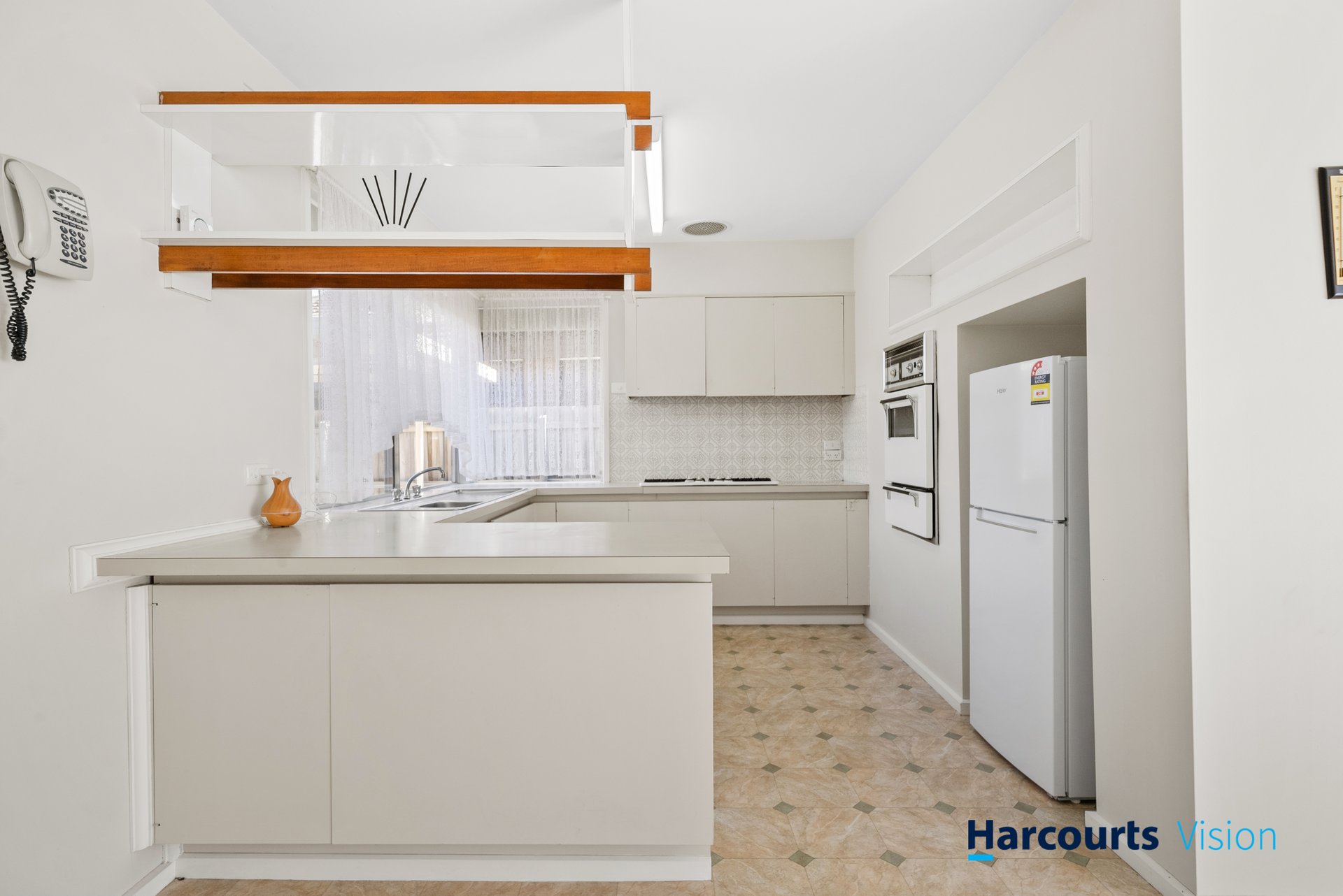 104 Sterling Drive, Keilor East image 4