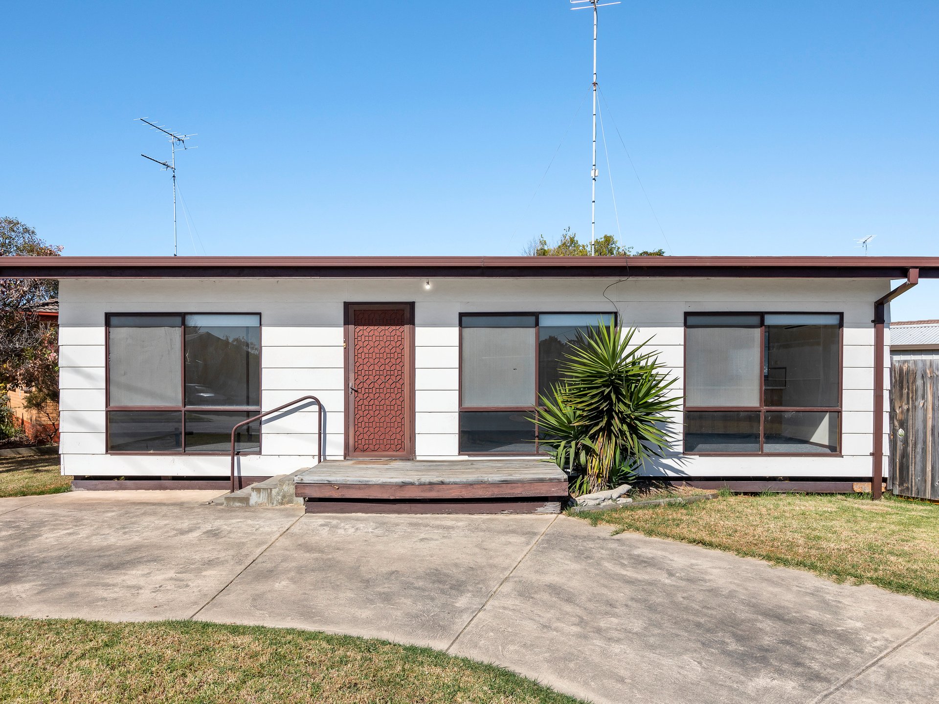 Property Gallery - Main Image