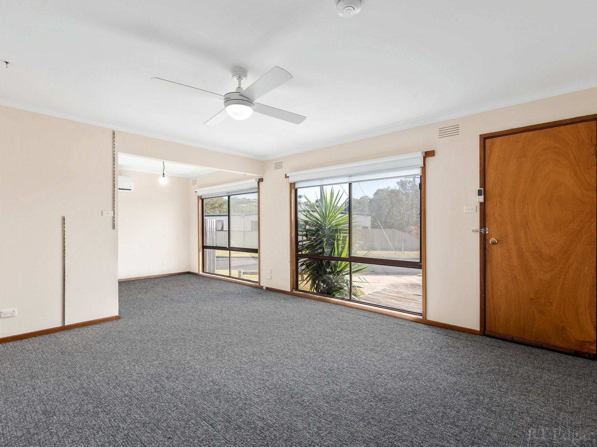 Property Gallery Thumbnail 3