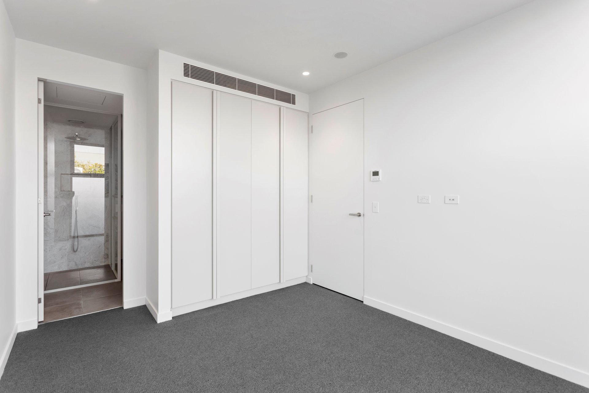 Property Gallery Thumbnail 5