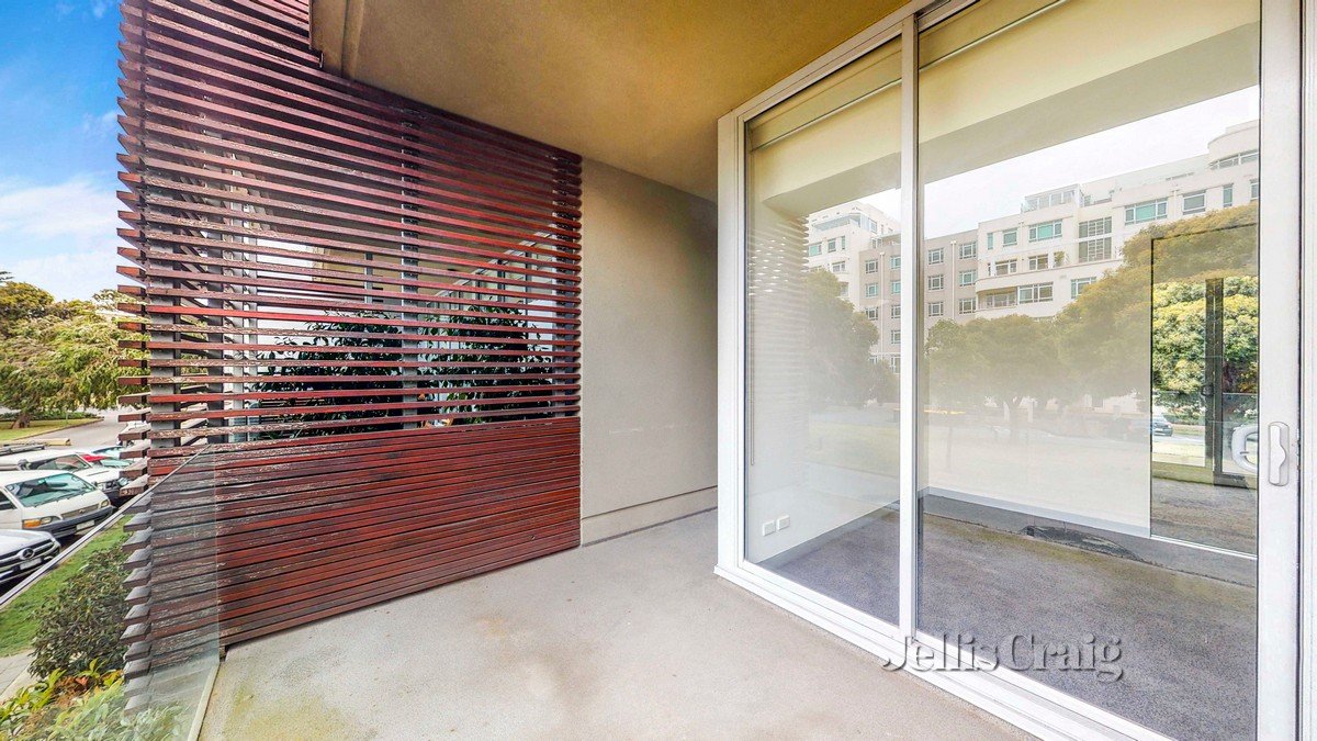 104/1 Danks Street, Port Melbourne image 2