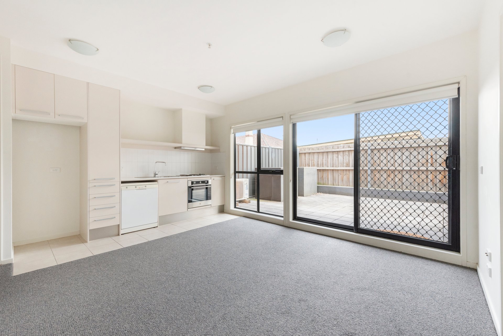 104/10 Bruce Street, Box&nbsp;Hill image 3