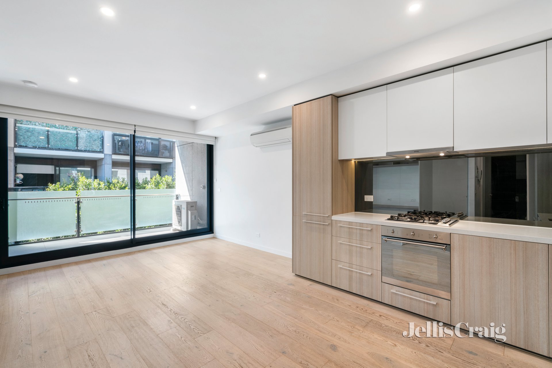 104/12 Illowa St, Malvern East image 1
