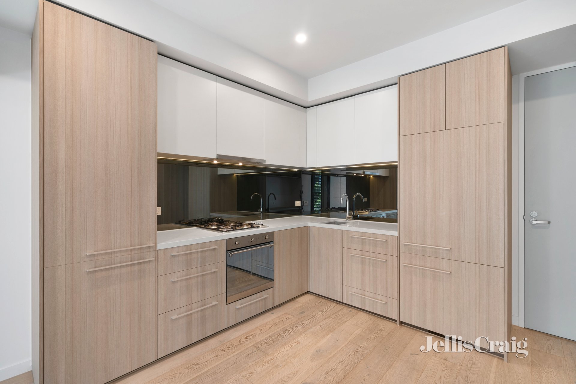 104/12 Illowa St, Malvern East image 3