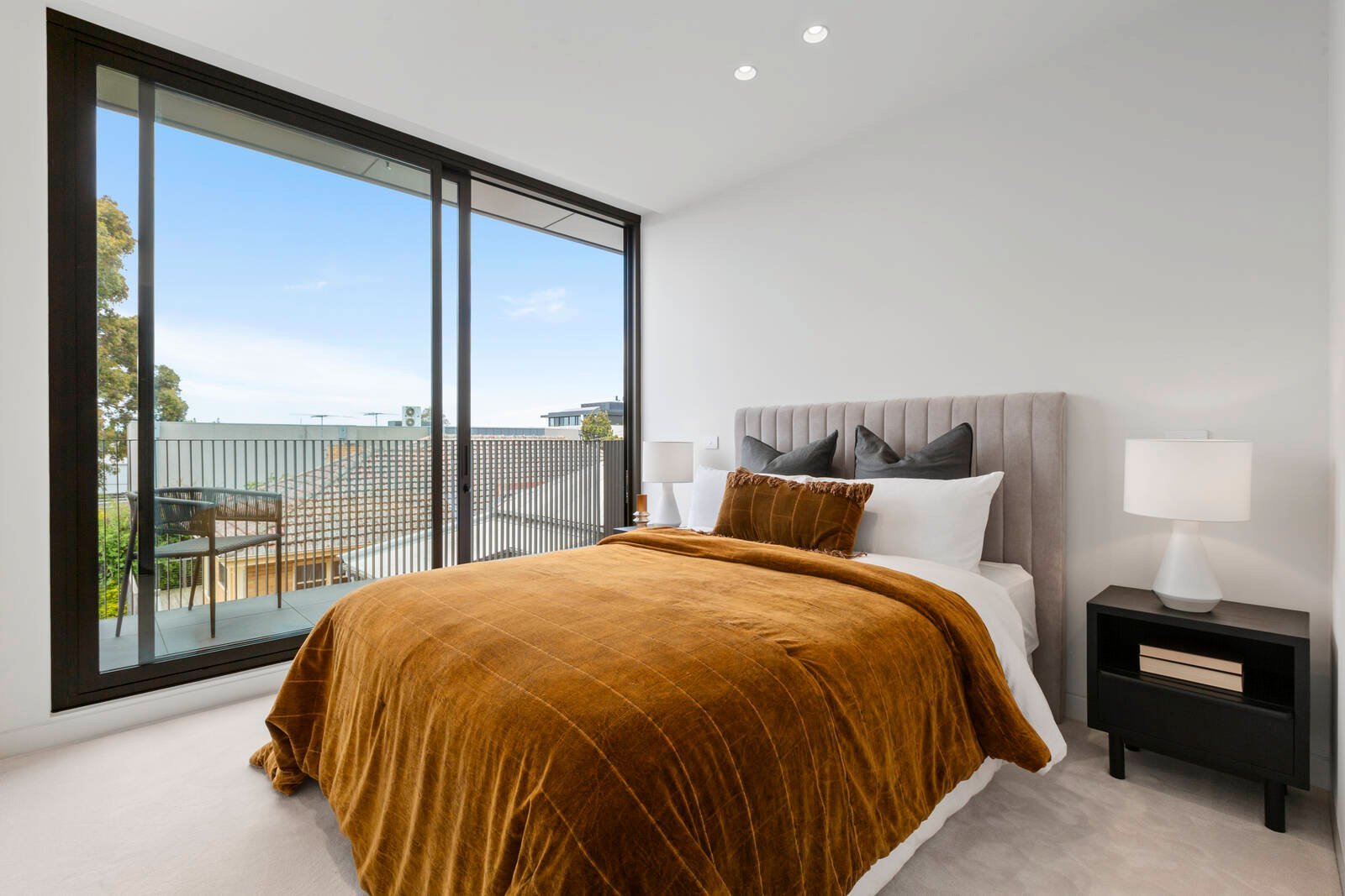 Property Gallery Thumbnail 6